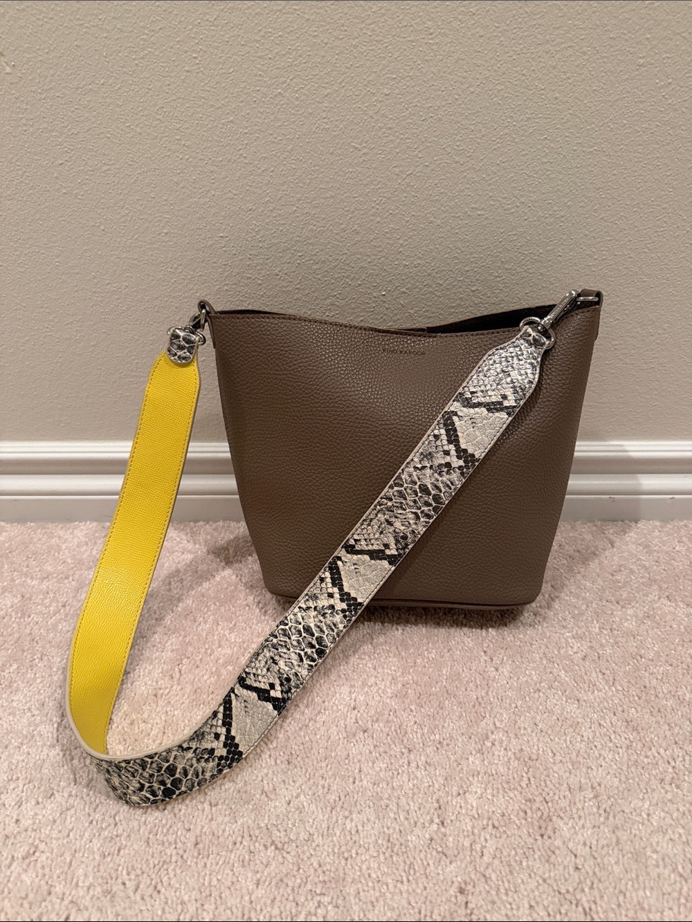 Find Kapoor Pingo Bag 20 — Choco Brown & Snakeskin/Yellow